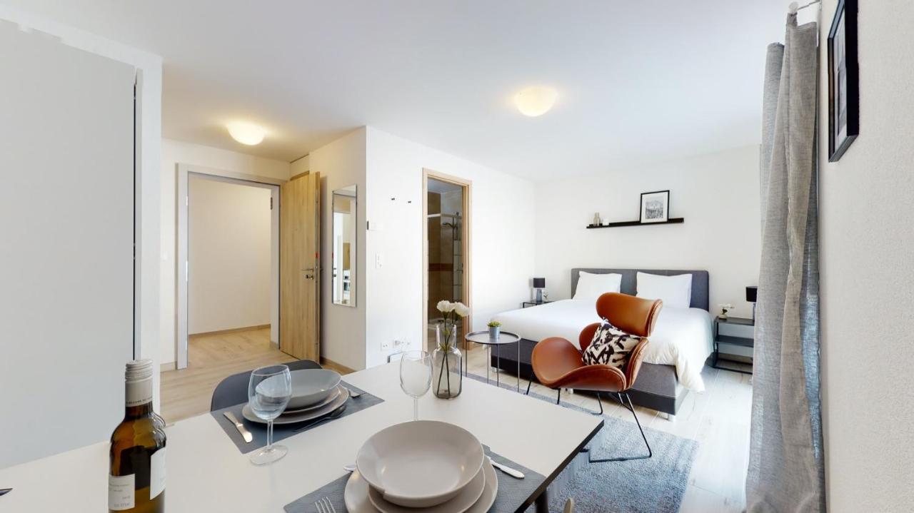 Nonanteneuf Appart Hotel Aigle - Contactless Check-In Exterior foto
